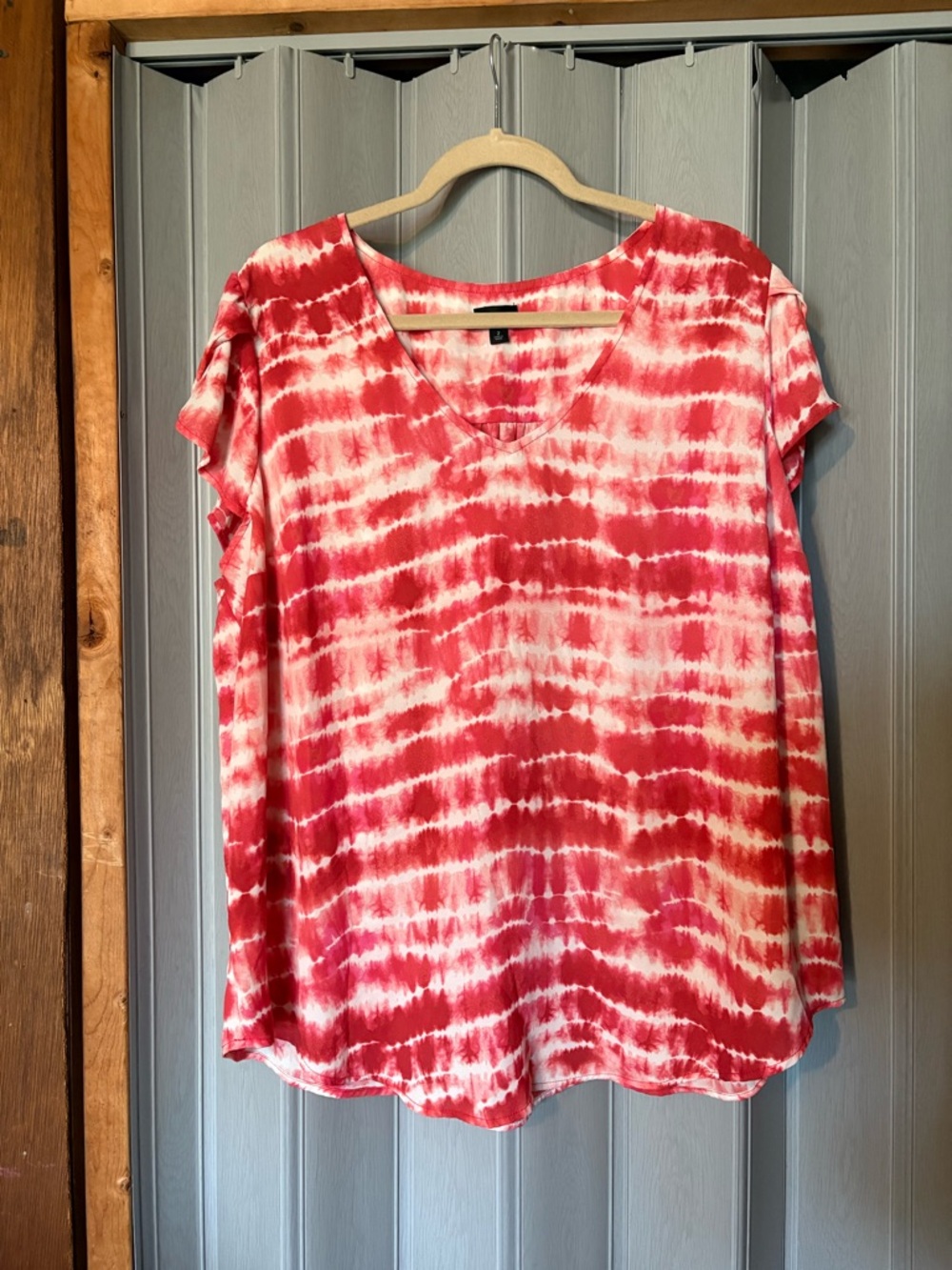 torrid Red and White Tie-Dye V-Neck Tunic